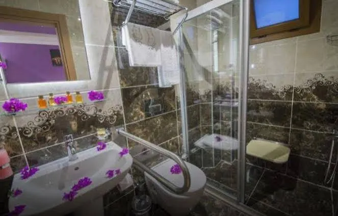 מלון פאטהיה Kayi Otel
